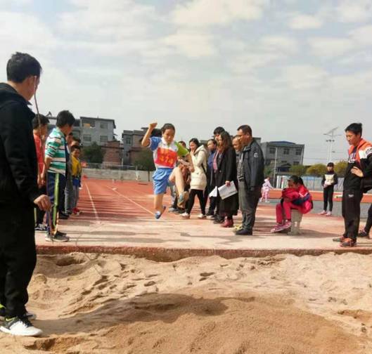 道县三小: 历经风雨,方见彩虹