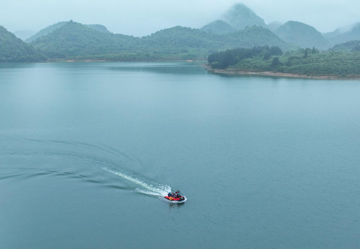 文艺界委员工作室开展"巡库保洁护生态"活动_部门工作_道县人民政府网